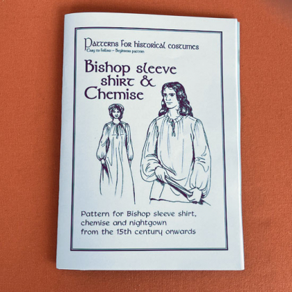 Bishop sleeve shirt and chemise in the group Books & patterns  / Costume patterns at Handfaste (1315)