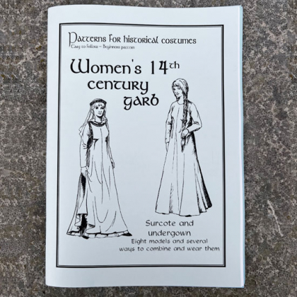 Womens 14th century Garb in the group  Accessories  / Costume patterns at Handfaste (1317)
