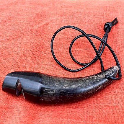 Visselpipa i horn i gruppen Horn & stop / Horn & ben produkter hos Handfaste (3206)
