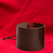 Brunt lderarmband