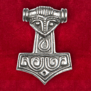 Pin Torshammare