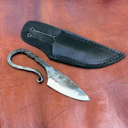 Liten handsmidd vikingatida kniv