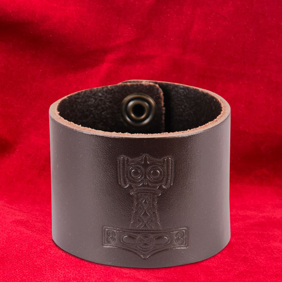 Brown leather wristband 