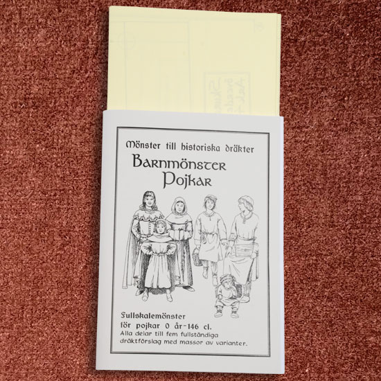 Medeltida kl�dm�nster  pojkar