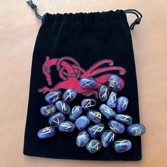 Sp�runor av Ametyst