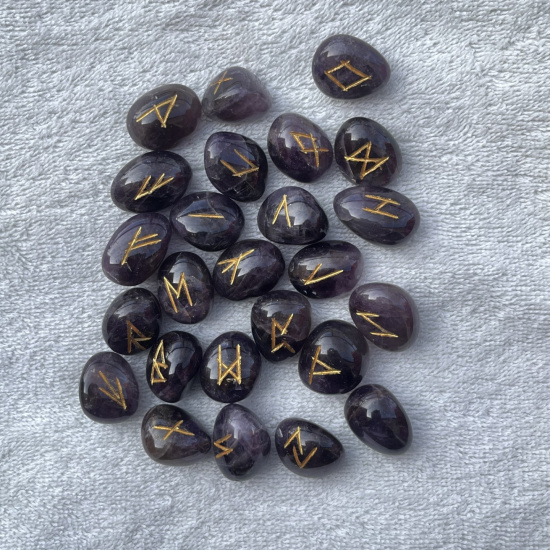 Sp�runor av Ametyst