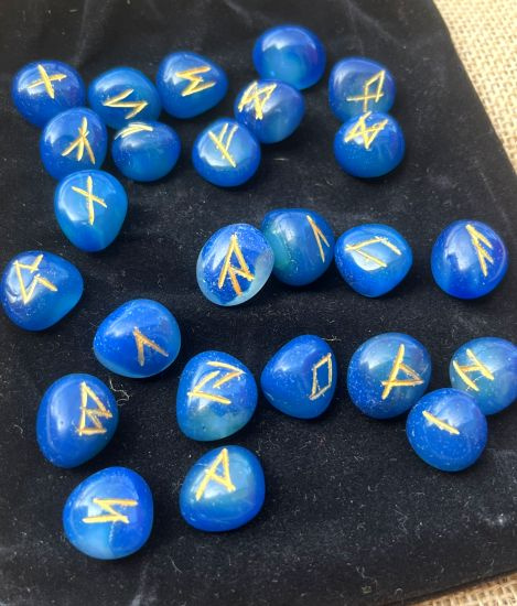 Blue onyx runes