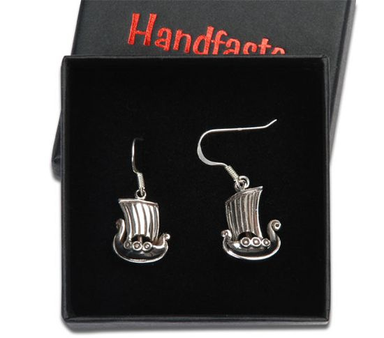 Silver�rh�ngen  Vikingaskepp