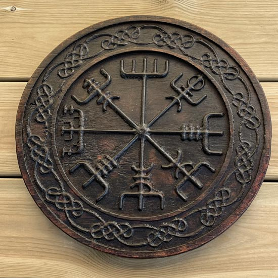 Wood carving   Vegvisir